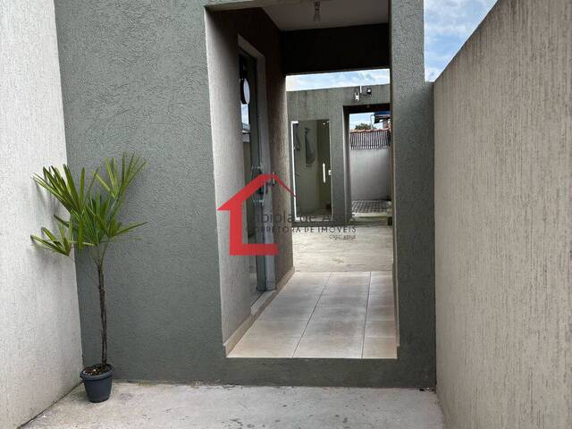 #90 - Apartamento para Venda em Colombo - PR