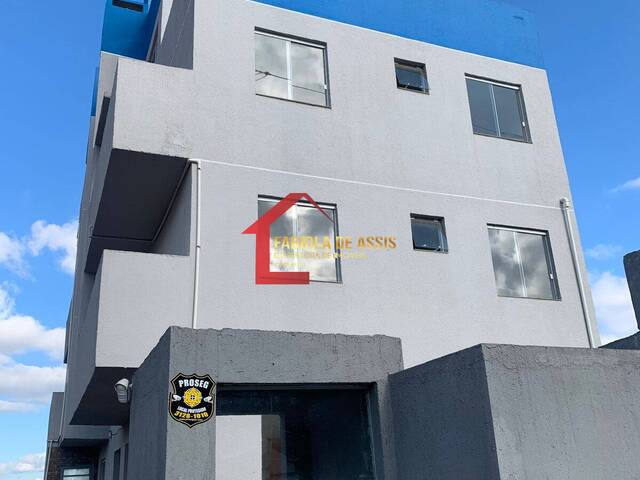 #99 - Apartamento para Venda em Colombo - PR