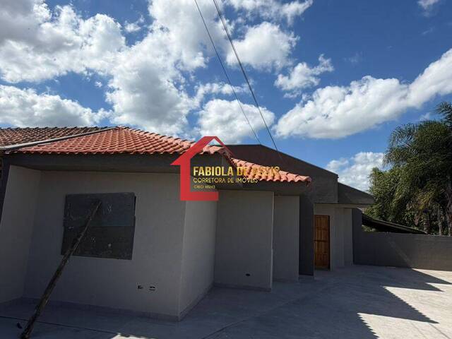 #123 - Casa para Venda em Colombo - PR